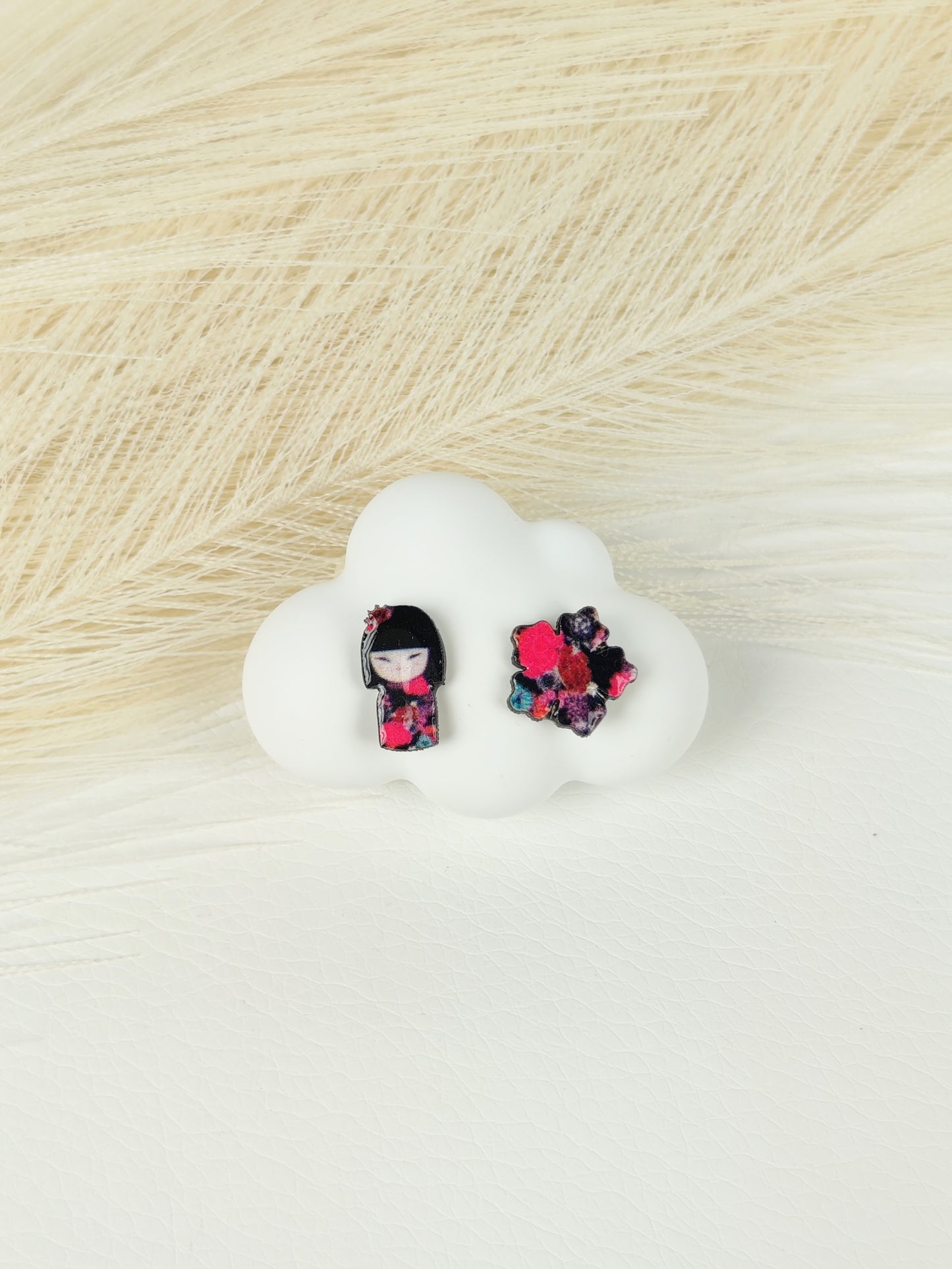 Orecchini a lobo kokeshi 1