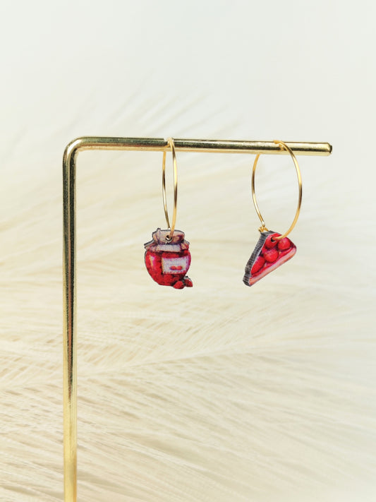 Orecchini a cerchio crostata alla ciliegia