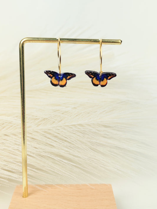 Orecchini a cerchio farfalle