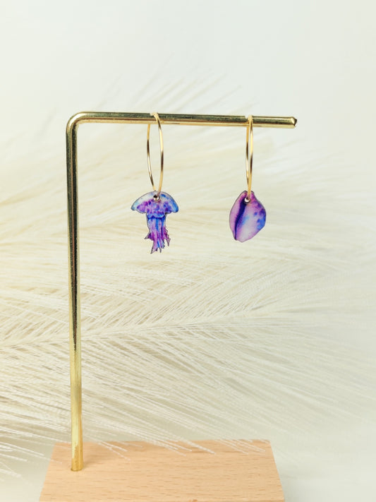 Orecchini a cerchio medusa viola