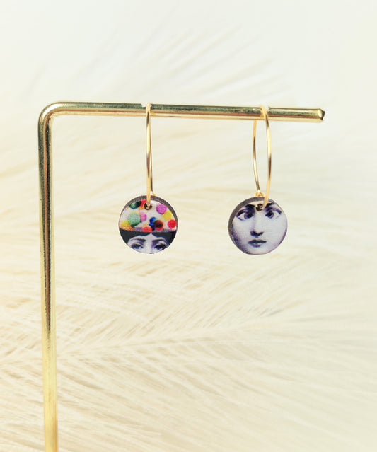 Orecchini a cerchio Fornasetti 2