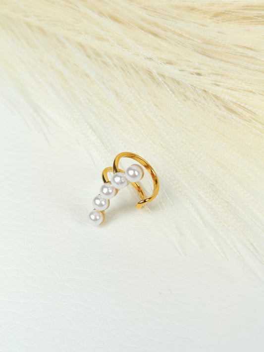 Ear Cuff acciaio dorato con perle bianche