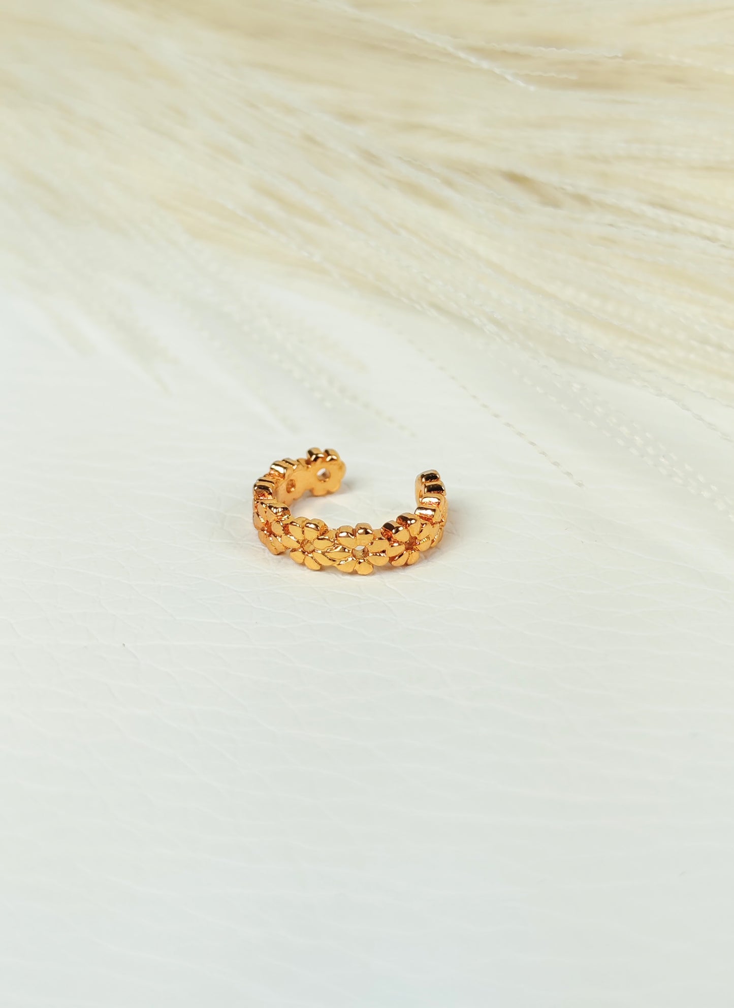 Ear Cuff acciaio dorato fiorellini