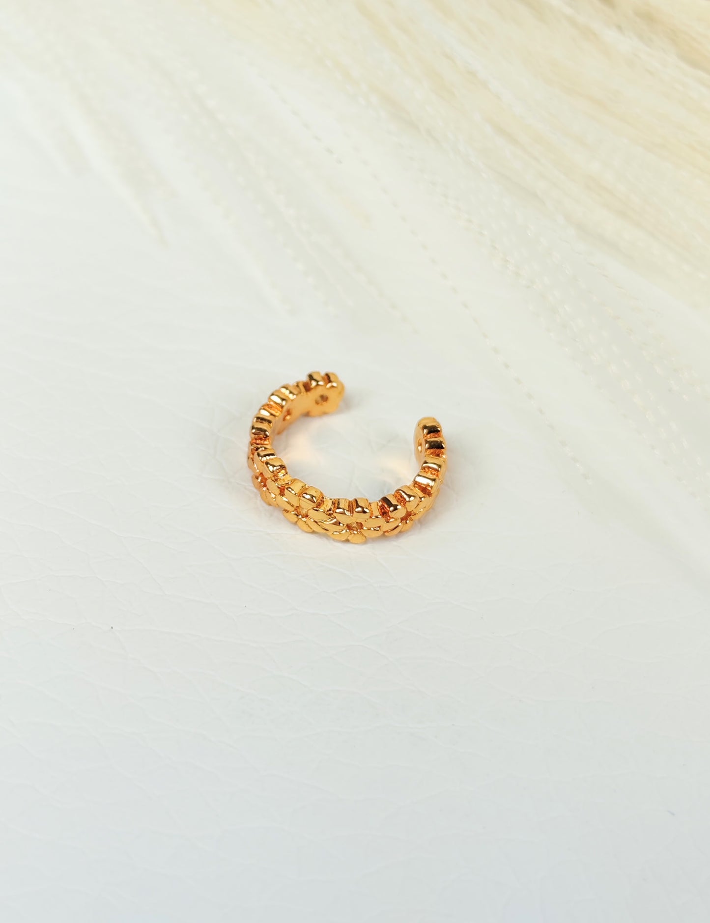 Ear Cuff acciaio dorato fiorellini