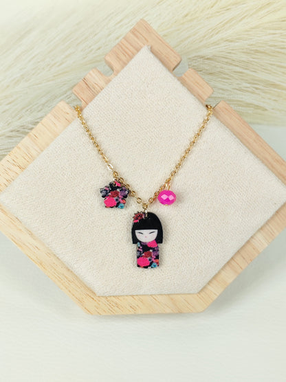 Collana in acciaio Kokeshi Fucsia