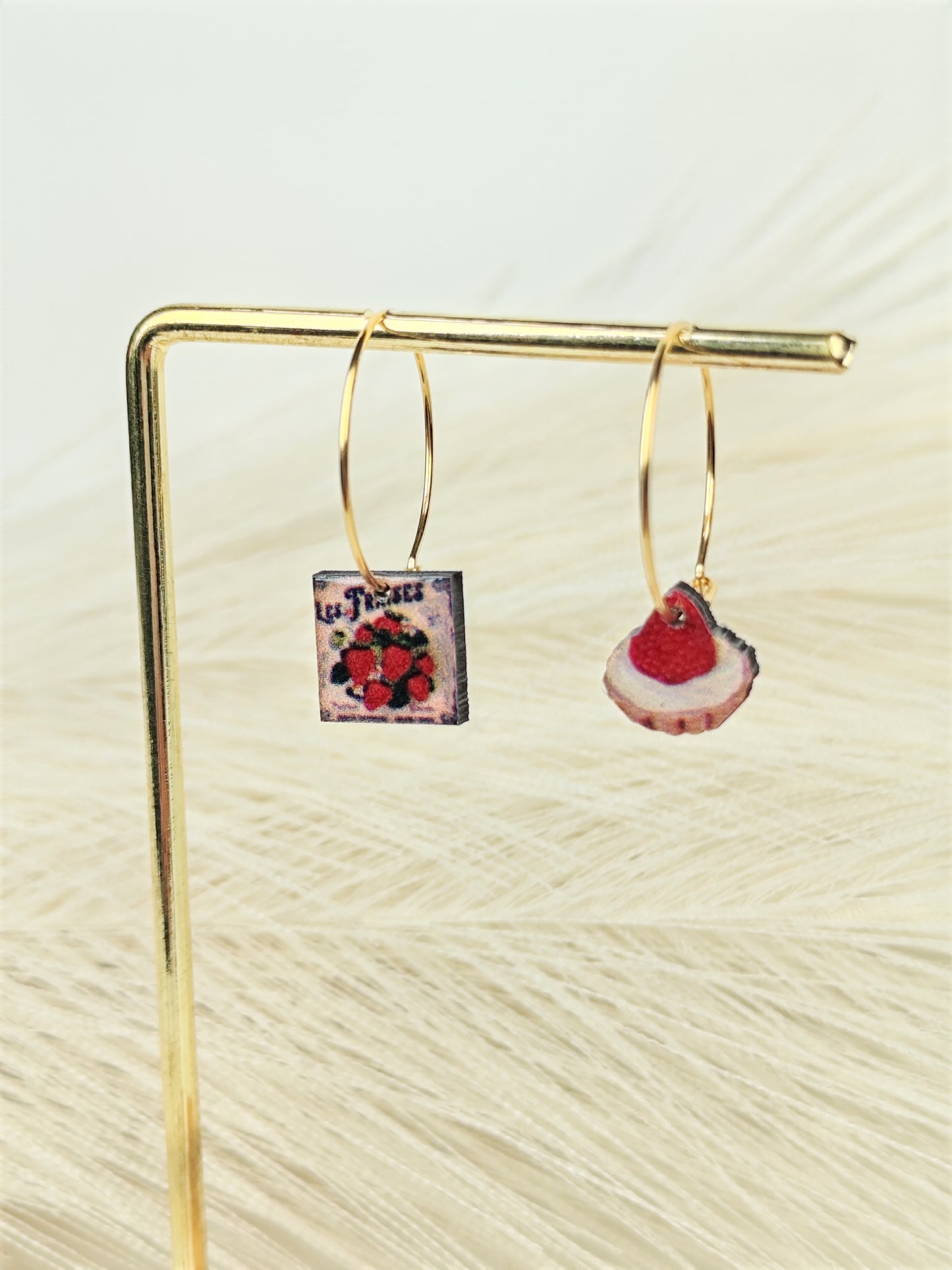 Orecchini a cerchio dolce alla fragola