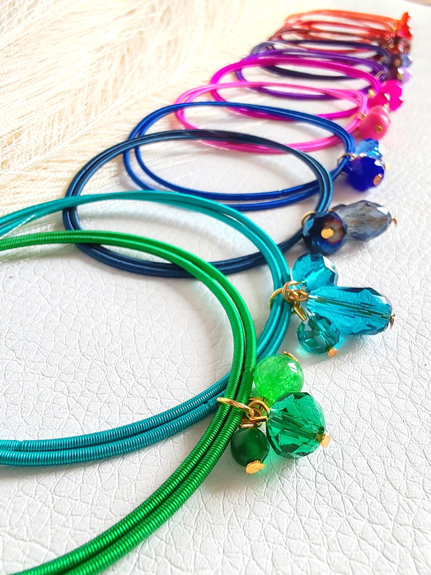 Bracciale elastico in acciaio azzurro polveroso